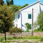 Spacious House In With Sea View بيت للعطل