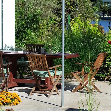 Spacious House In With Sea View * Lukoran