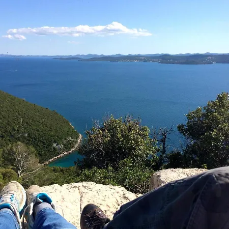 Spacious House In With Sea View Prázdninový dům Lukoran