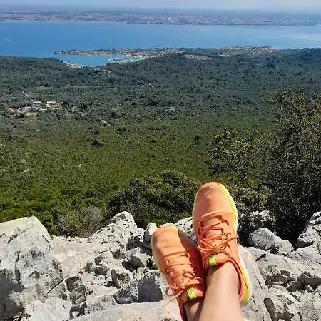 Spacious House In With Sea View * Lukoran