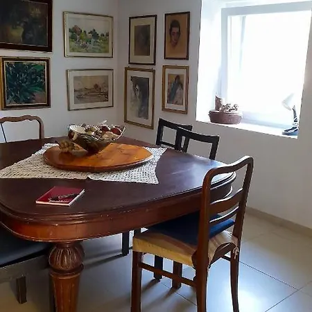 Spacious House In With Sea View Prázdninový dům