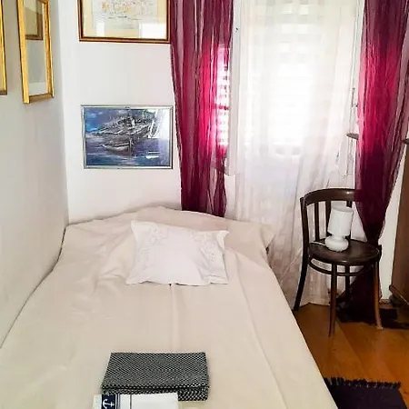 Spacious House In With Sea View Дом отдыха