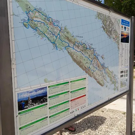 Spacious House In With Sea View * Lukoran