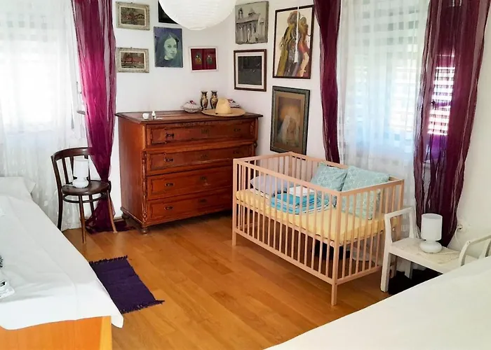 펜션 Spacious House In With Sea View *