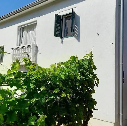 펜션 Spacious House In With Sea View
