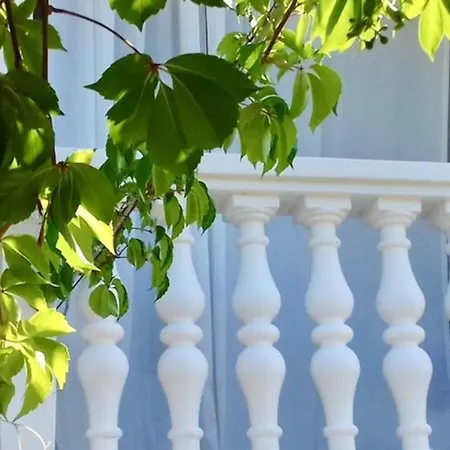 Holiday home Spacious House In With Sea View Lukoran