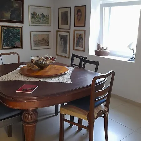 Spacious House In With Sea View Vakantiehuis *