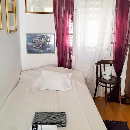 Spacious House In With Sea View Vakantiehuis