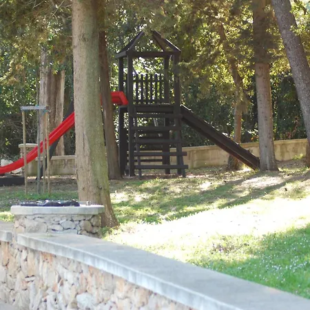 Сasa de vacaciones Spacious House In With Sea View