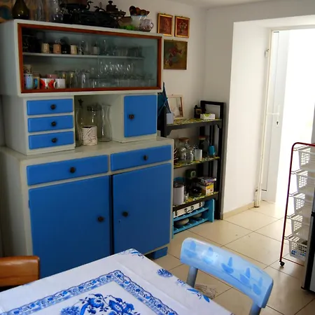 Spacious House In With Sea View Lukoran